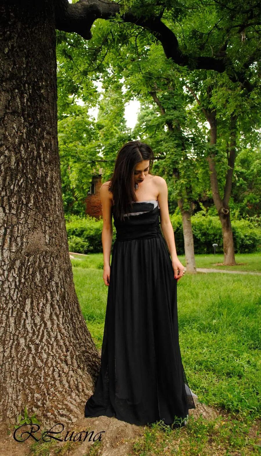 Bodenlanges Abendkleid in Schwarz