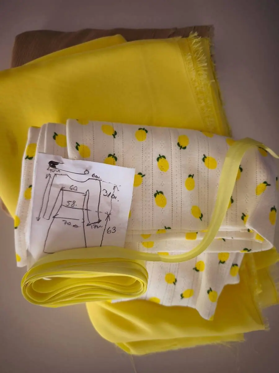Stoffe und Materialien im Atelier
